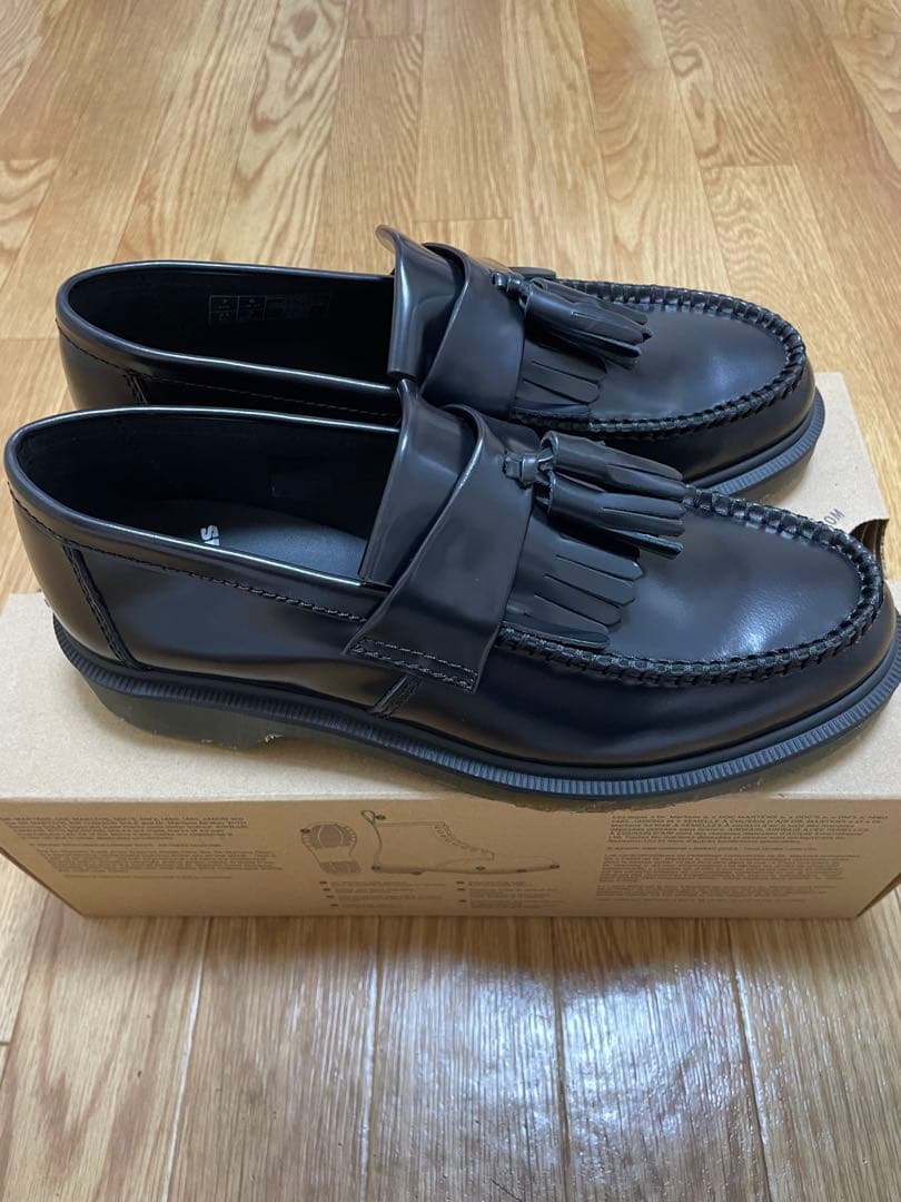 Dr. Martens エイドリアン タッセルローファー