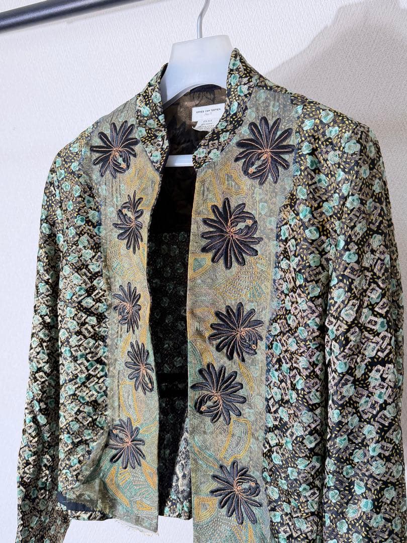 ドリスヴァンノッテン 花刺繍 総柄ノーカラージャケット ブルゾン