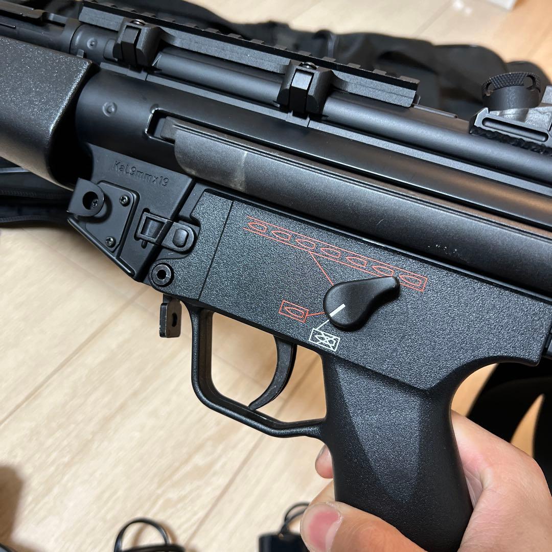 美品　東京マルイ 電動ガン MP5A5 ハイサイクルカスタム　バッテリー付