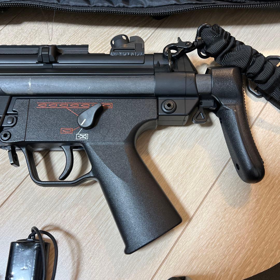 美品　東京マルイ 電動ガン MP5A5 ハイサイクルカスタム　バッテリー付