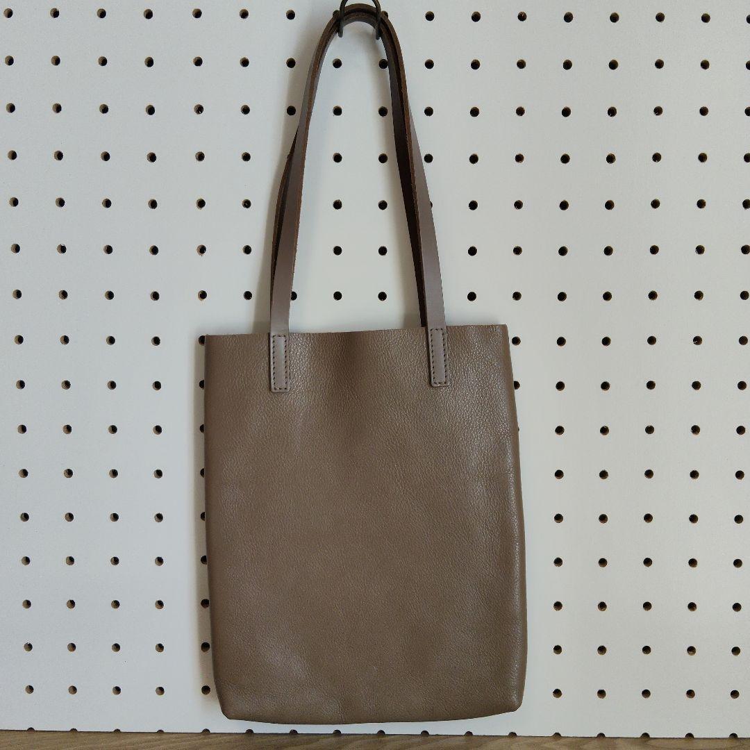 イルビゾンテ　レザートートバッグ