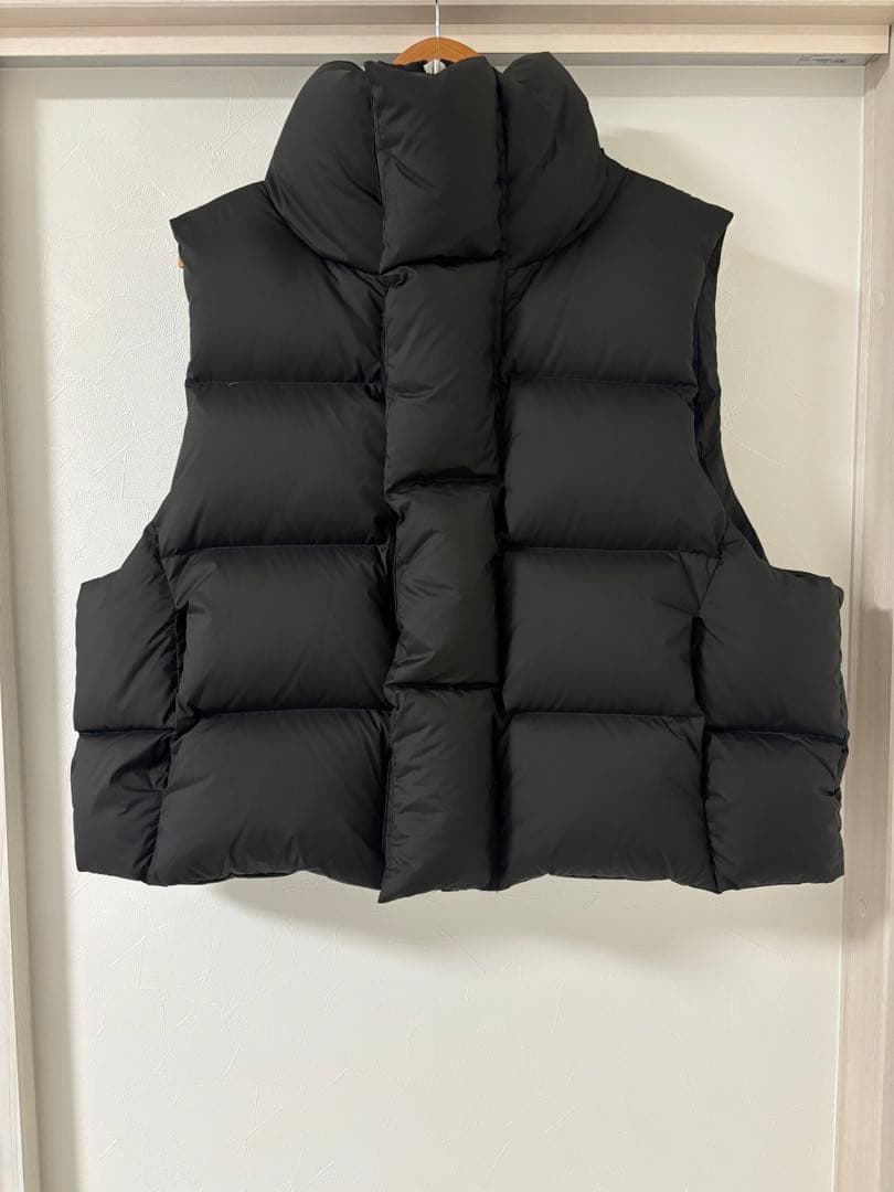 entire studios ダウンベスト