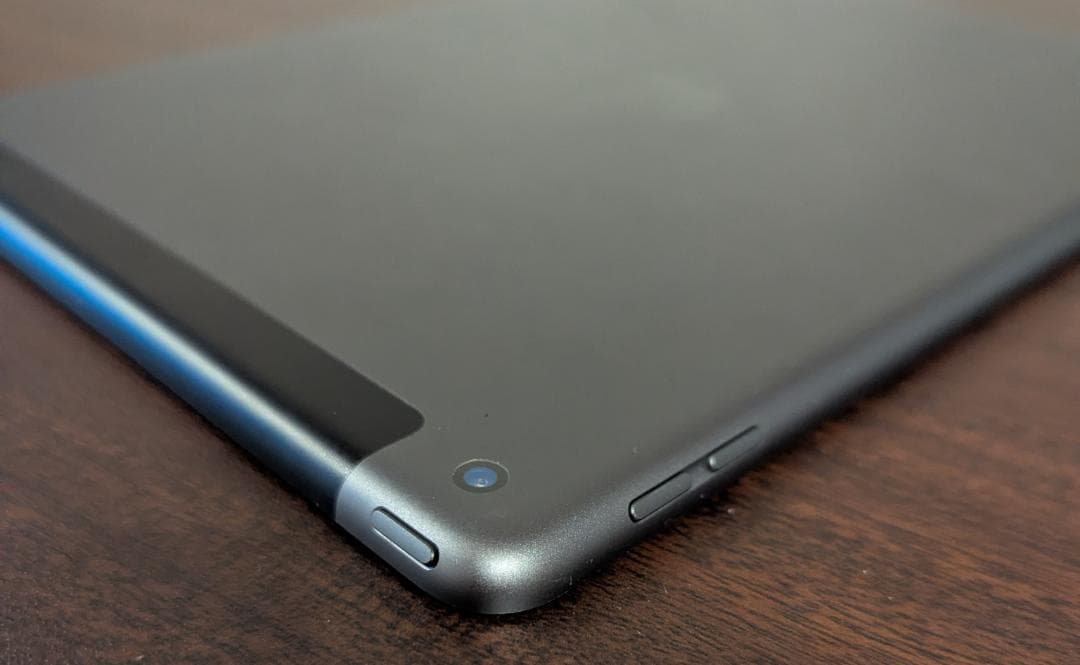 iPad 第7世代 32GB セルラー SIMフリー 実用性重視