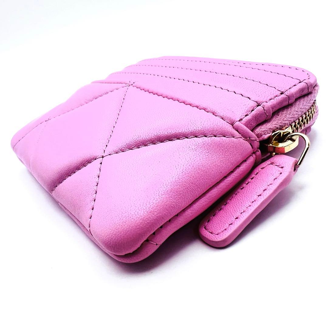 未使用級✨シャネル　マトラッセ　ラムスキン　ココ　ピンク　・カードケース