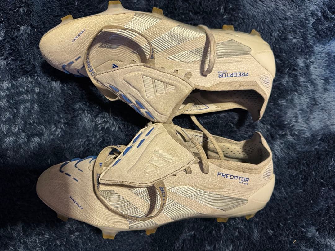 プレデター ELITE フォールディングタン FG / 天然芝用　27cm