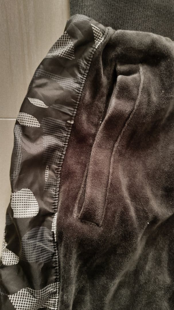 【希少】PUMA ジャージ 上下 セットアップ ベロア素材 迷彩カモ線 ロゴ刺繍