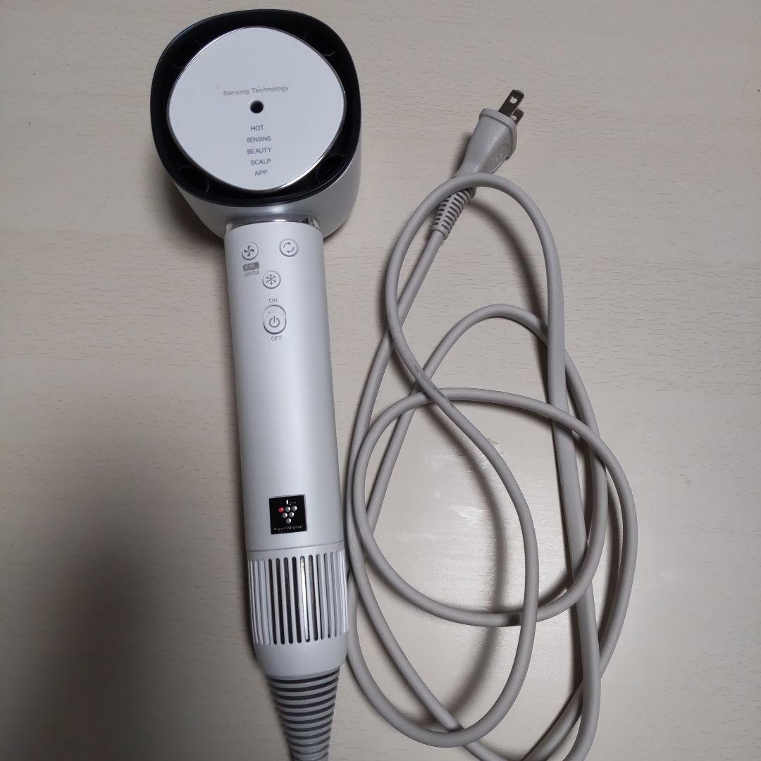 メ*ン様 シャープ プラズマクラスター ヘアドライヤー IB-WX901-W 動
