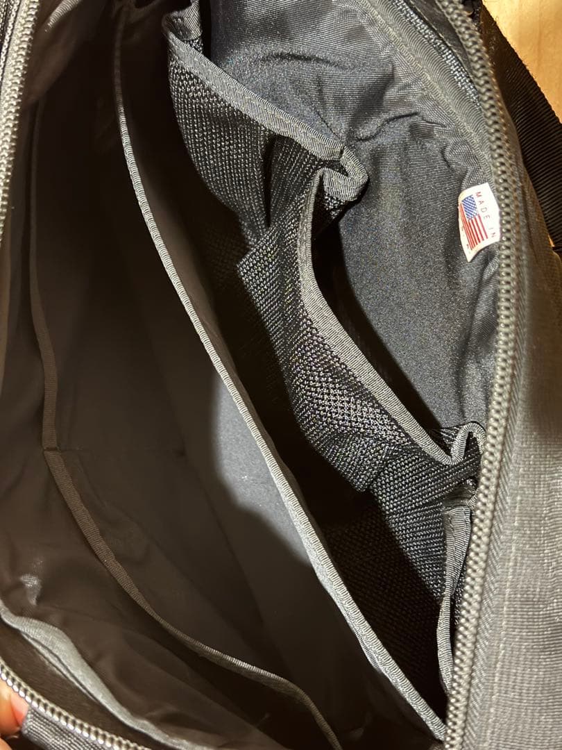 ブリーフィング B4ライナー