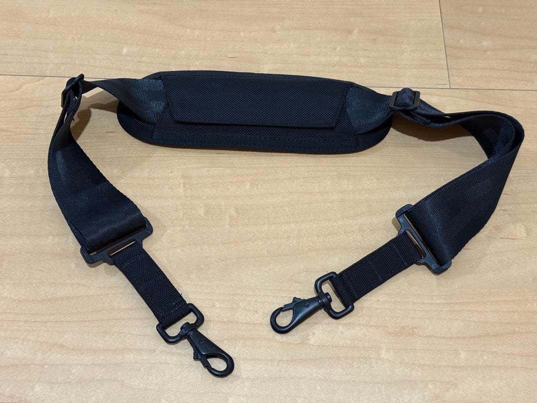 ブリーフィング B4ライナー