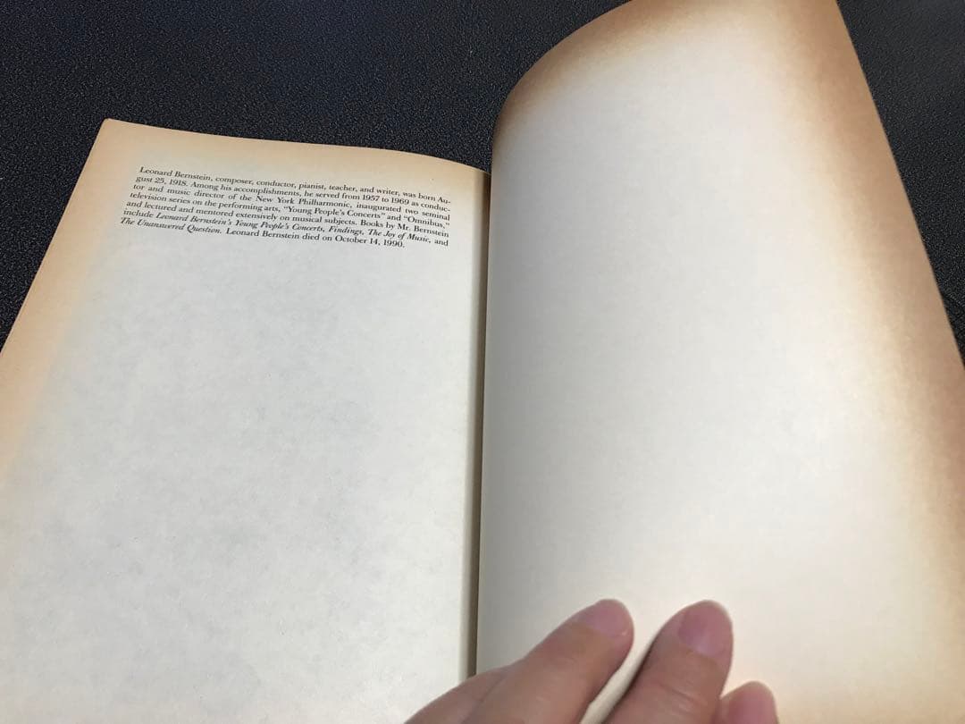 洋書LEONARD BERNSTEIN THE INFINITE VARIETY