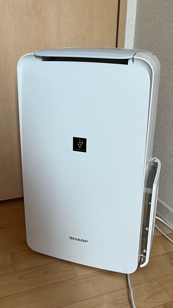 SHARPシャープ 除湿機 CV-J71-W 木造8畳～鉄筋16畳