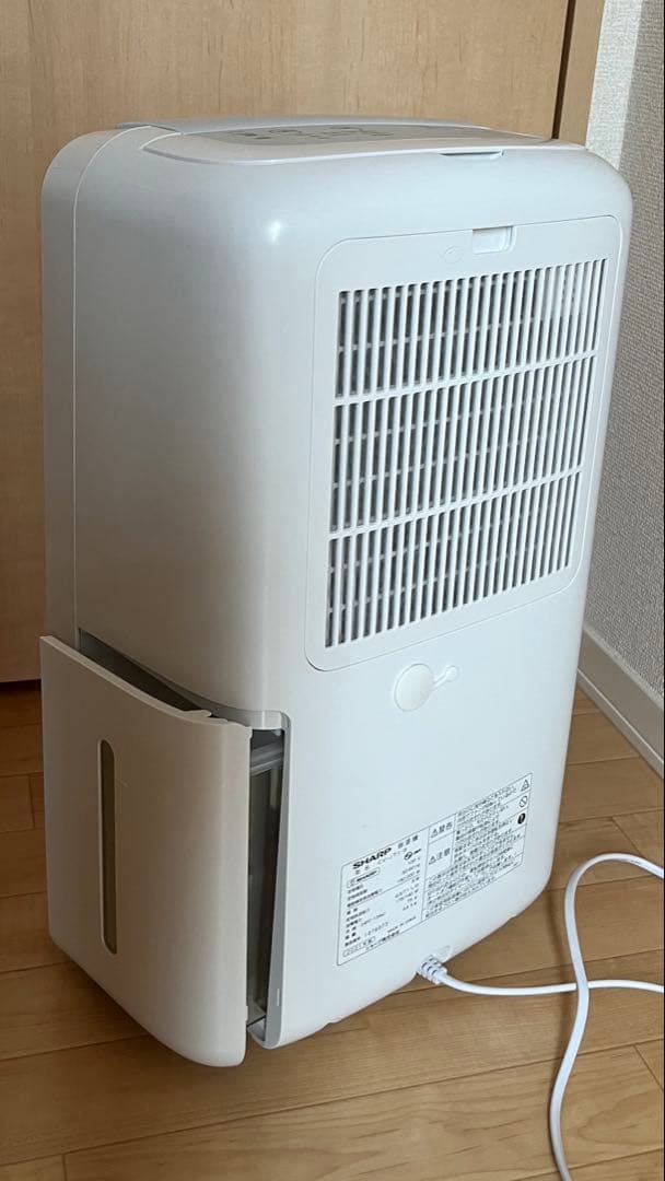 SHARPシャープ 除湿機 CV-J71-W 木造8畳～鉄筋16畳
