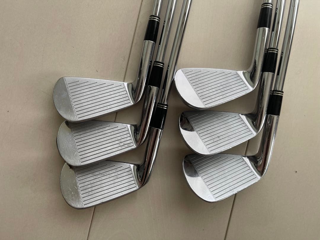 スリクソンアイアンセット　PW〜5