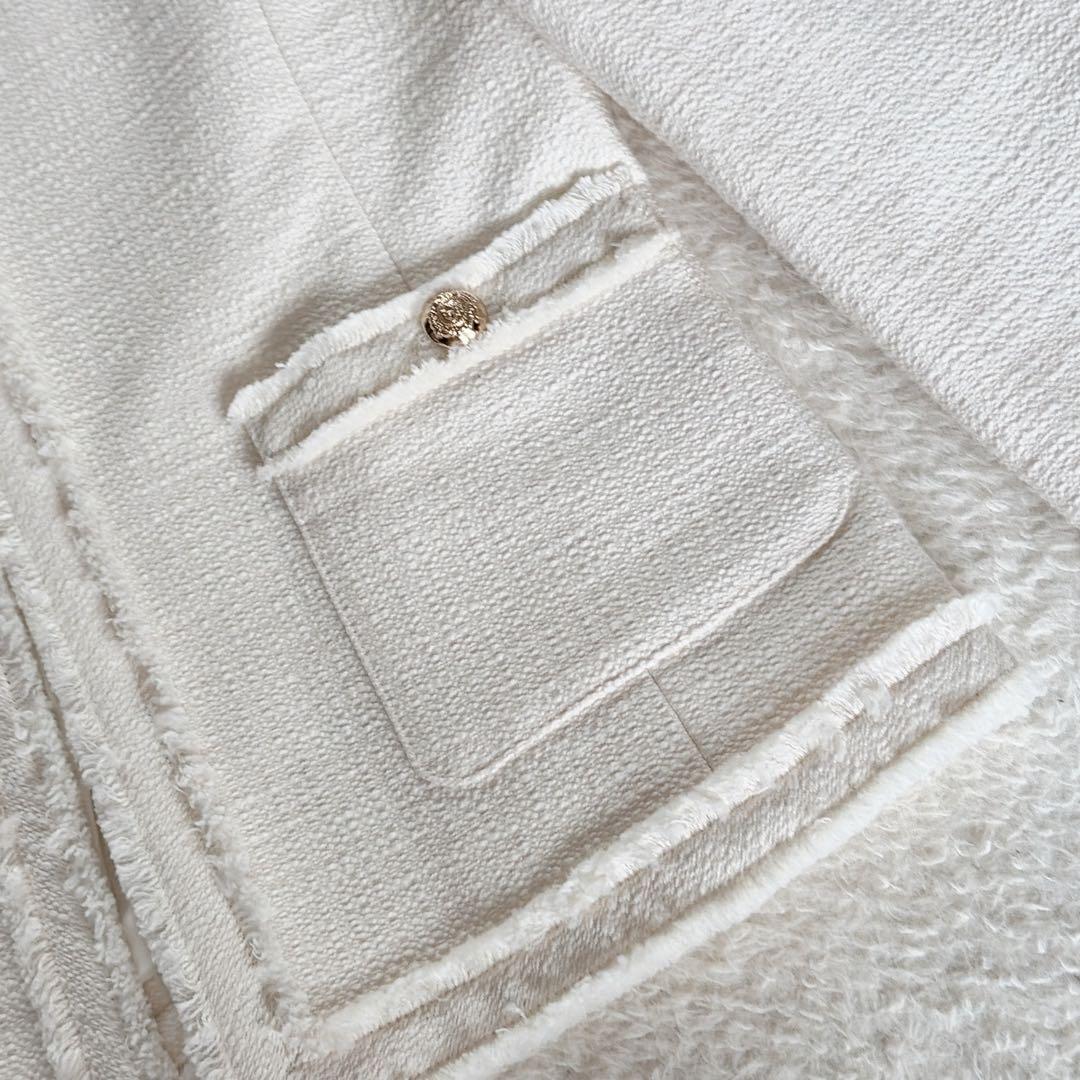 新品タグ付き✨【自由区】ツイードノーカラージャケット 金ボタン イタリア生地38