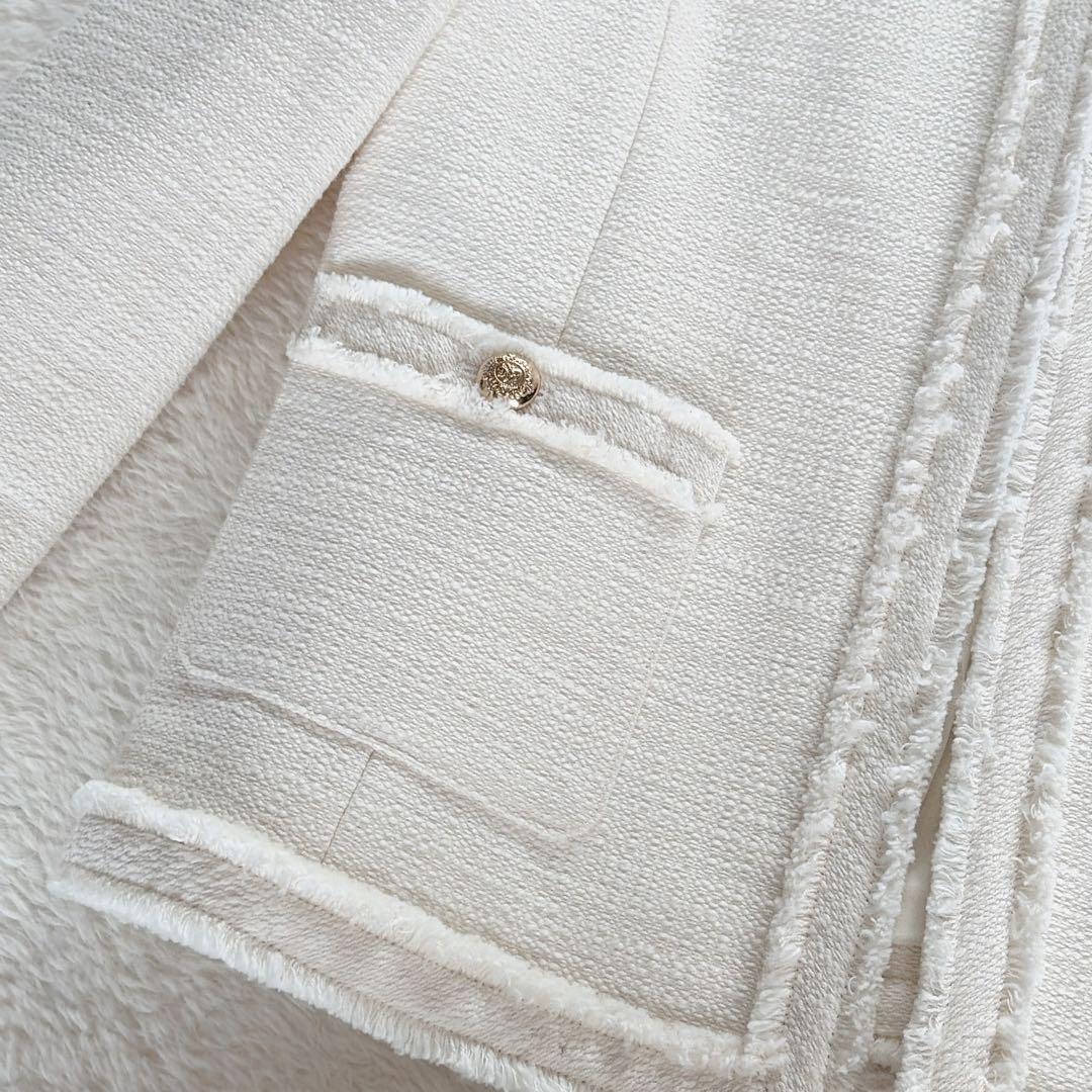 新品タグ付き✨【自由区】ツイードノーカラージャケット 金ボタン イタリア生地38