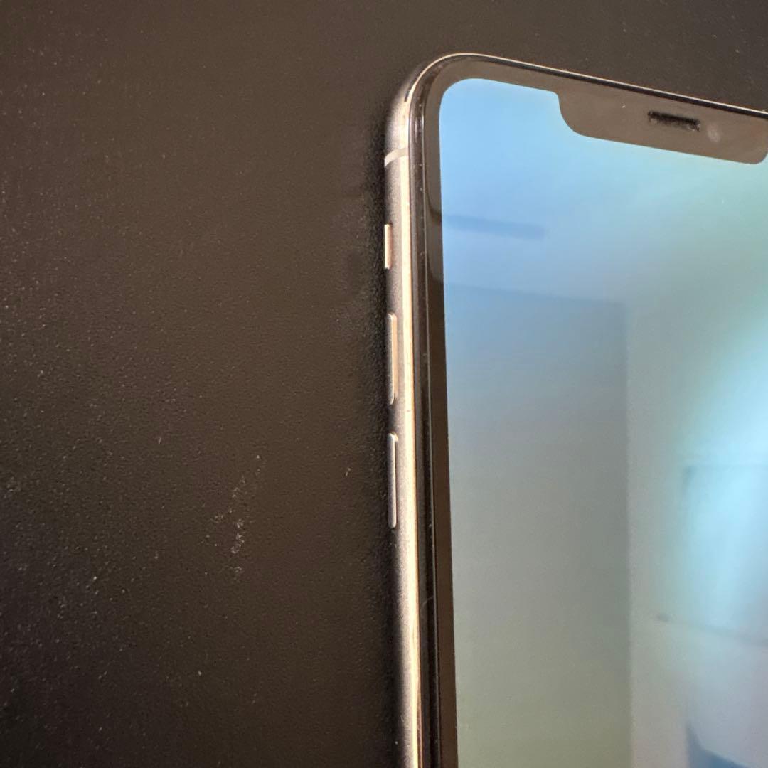 iPhone11pro max シルバー