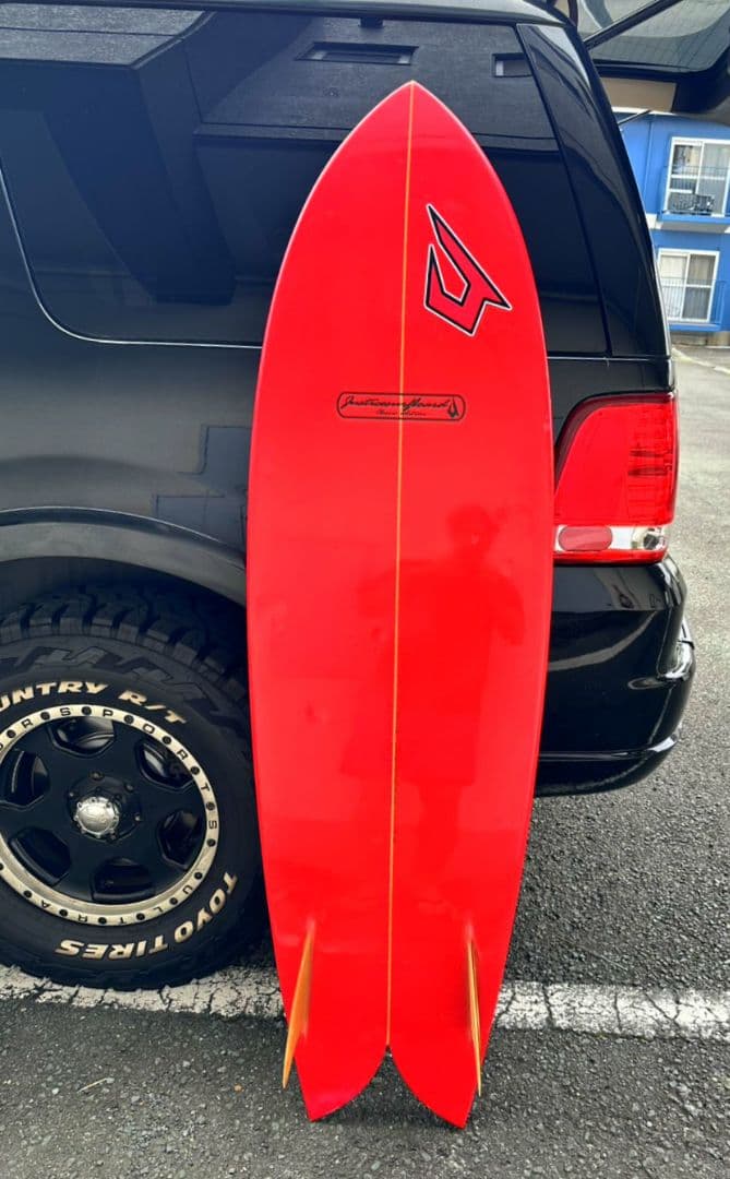 ジャスティス　JUSTICE サーフボード　フィッシュ　ツインフィン　5’10