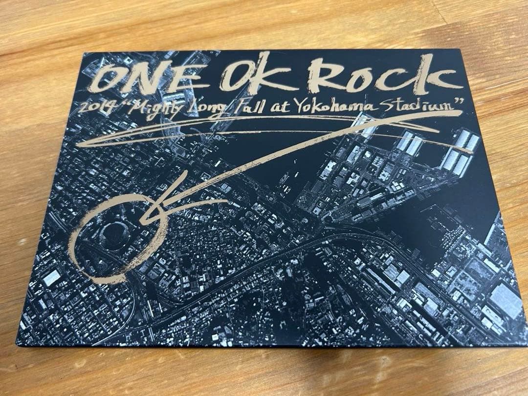 【美品】ONE OK ROCK ライブDVD 4枚セットBlu-ray