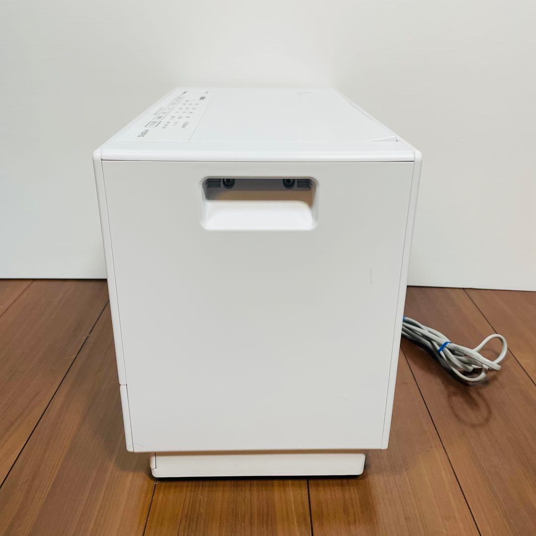 美品　Panasonic ナノイー搭載　衣類乾燥除湿機　F-YHVX90