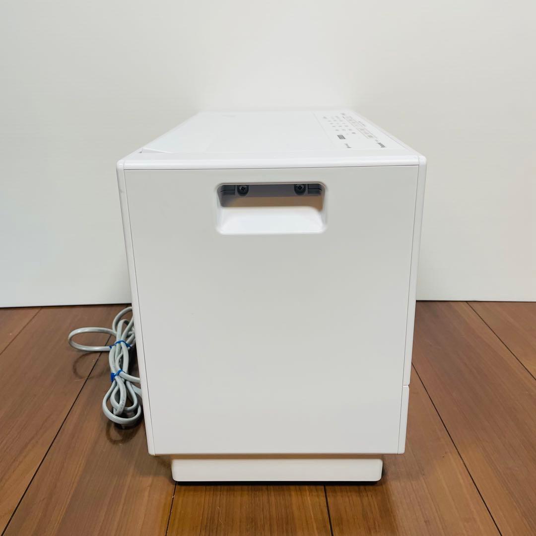 美品　Panasonic ナノイー搭載　衣類乾燥除湿機　F-YHVX90