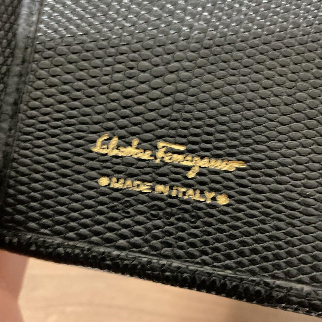 開店セール☆小銭入未使用 美品 サルヴァトーレフェラガモ レザー ヴァラ長財布②