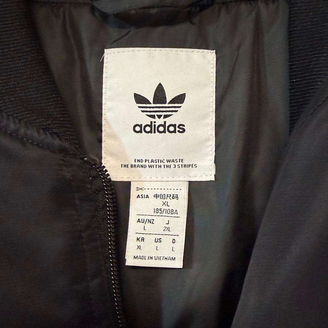 【美品】adidas アディダスオリジナルス ボンバージャケット
