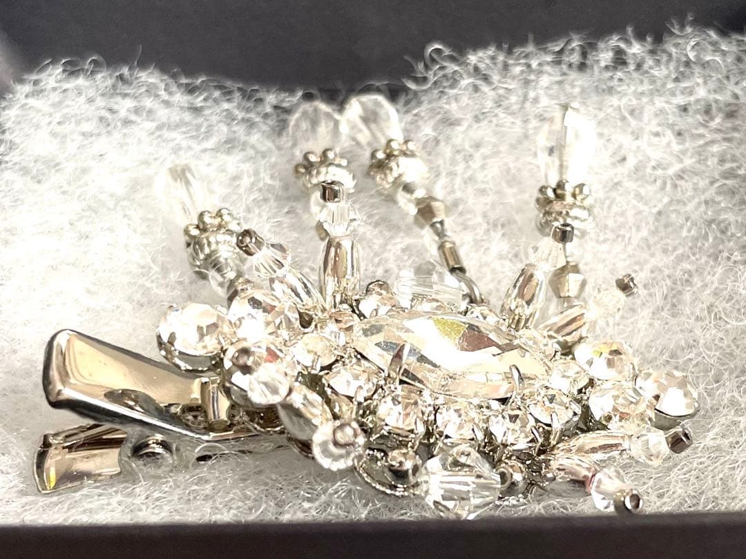 Tanaka Daisuke / crystal hair clip 右用