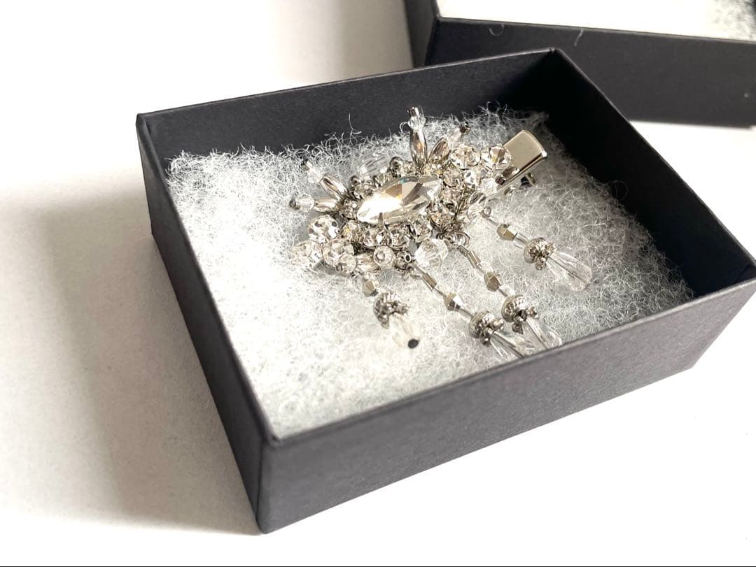 Tanaka Daisuke / crystal hair clip 右用