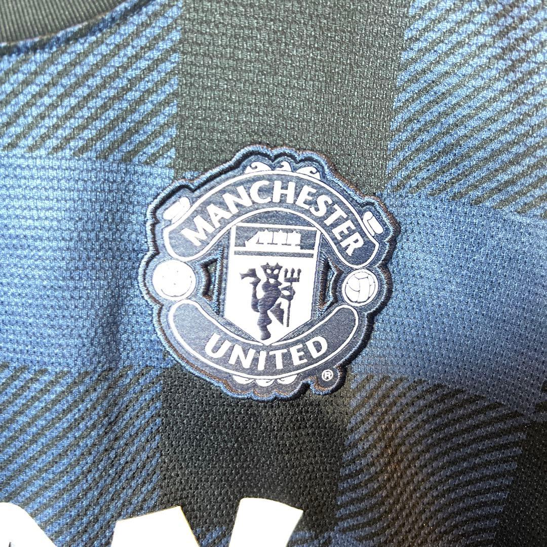 人気　希少Nike Manchester United チェック　Tシャツ