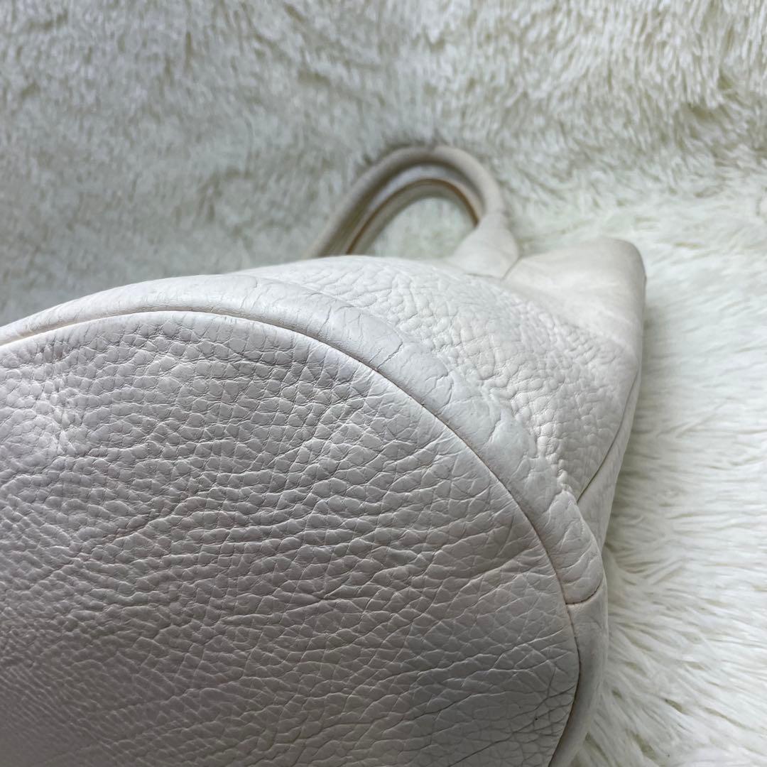 【美品】ヒロフ トートバッグ バケツ型 シボ革 ホワイト Hロゴ 手提げ