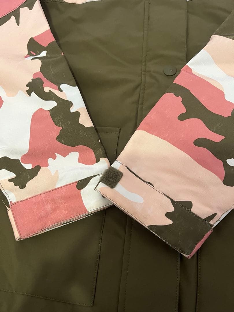 DC スノーボードウェア　カモフラージュ