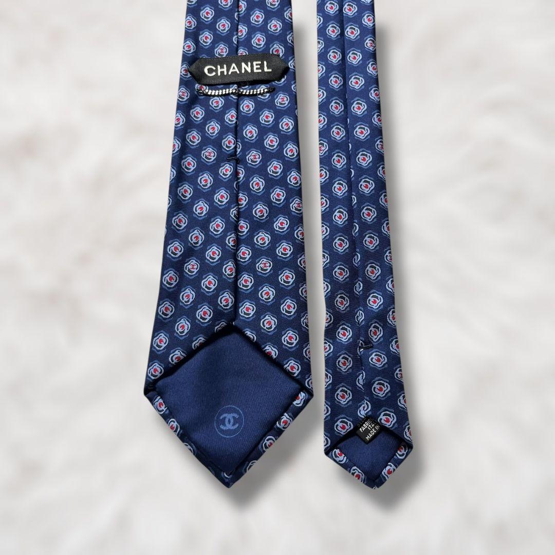 【新品✨】シャネル 総柄 ココマーク ネイビー 黒チェーン 現行に近い ネクタイ