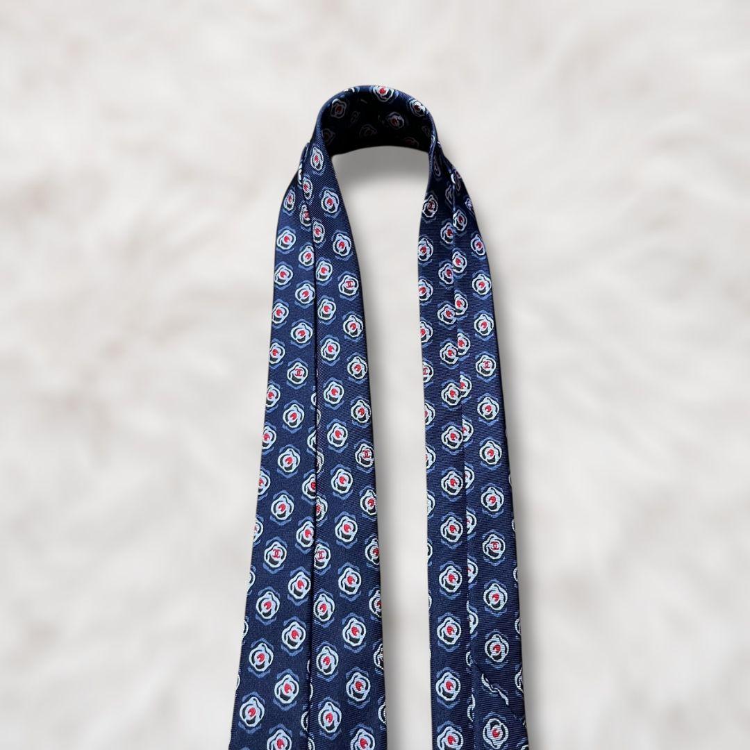 【新品✨】シャネル 総柄 ココマーク ネイビー 黒チェーン 現行に近い ネクタイ