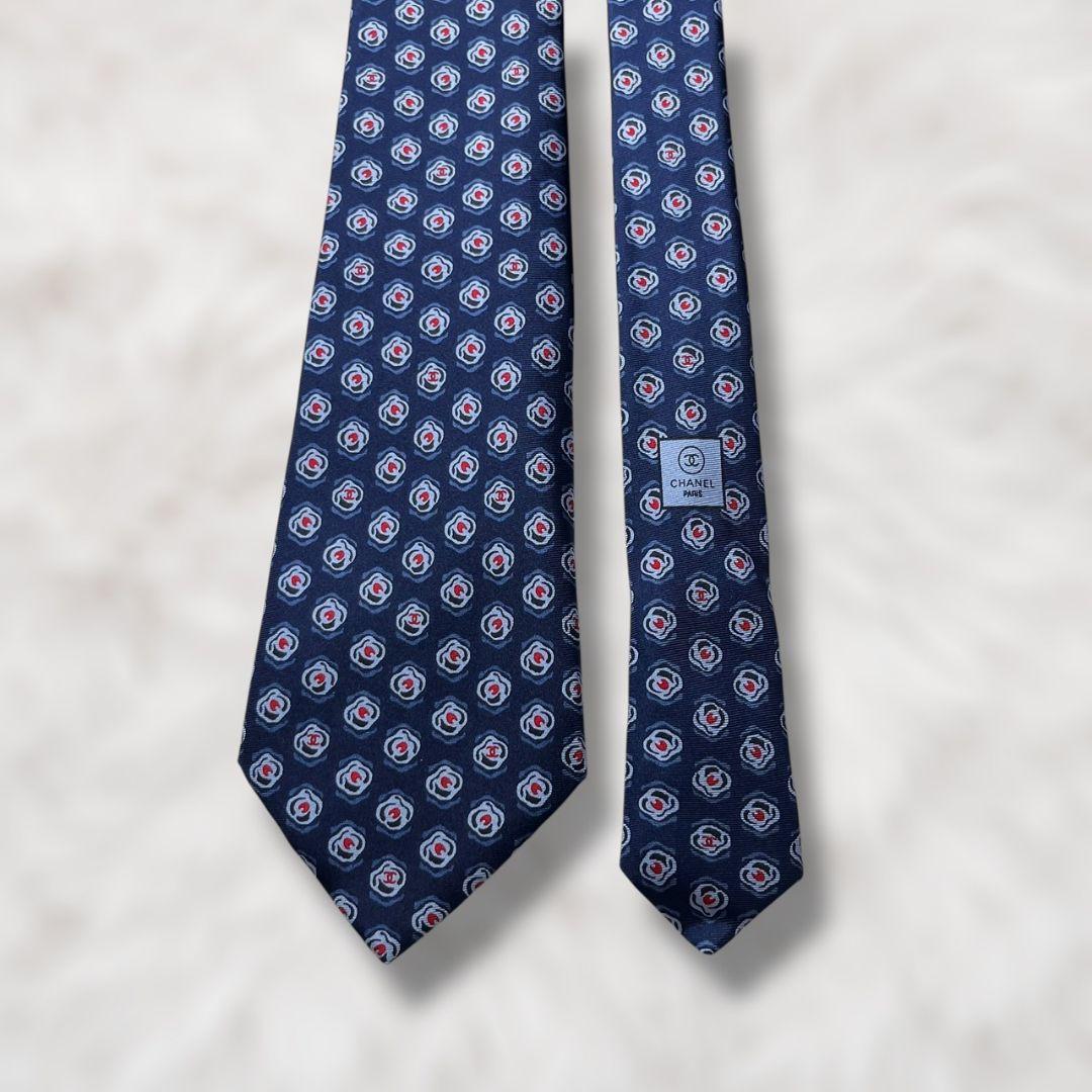 【新品✨】シャネル 総柄 ココマーク ネイビー 黒チェーン 現行に近い ネクタイ