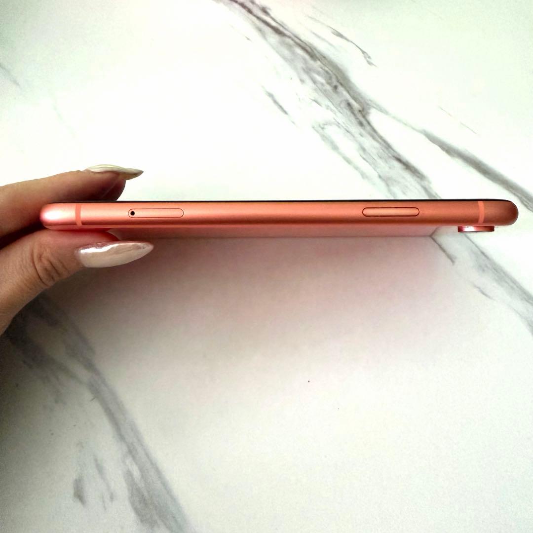 か*い様 Apple iPhone XR 本体