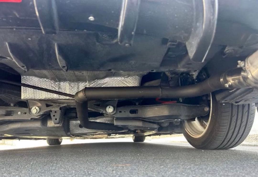 不明50プリウスリアピース