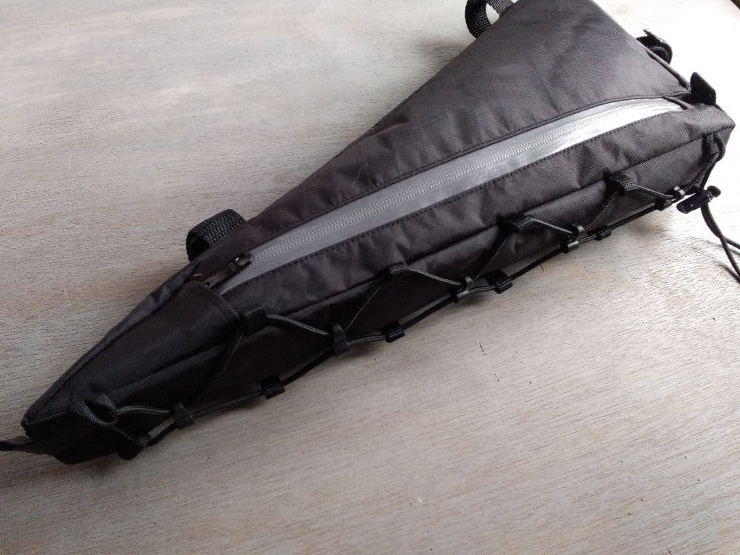 がんたろー88@コメントする方プロフ必読　ハンドクラフト　フレームバッグ