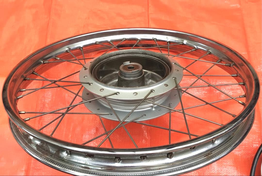 【デカドラム】スーパーカブ110 JA07 フロントホイール ・ブレーキパネル②