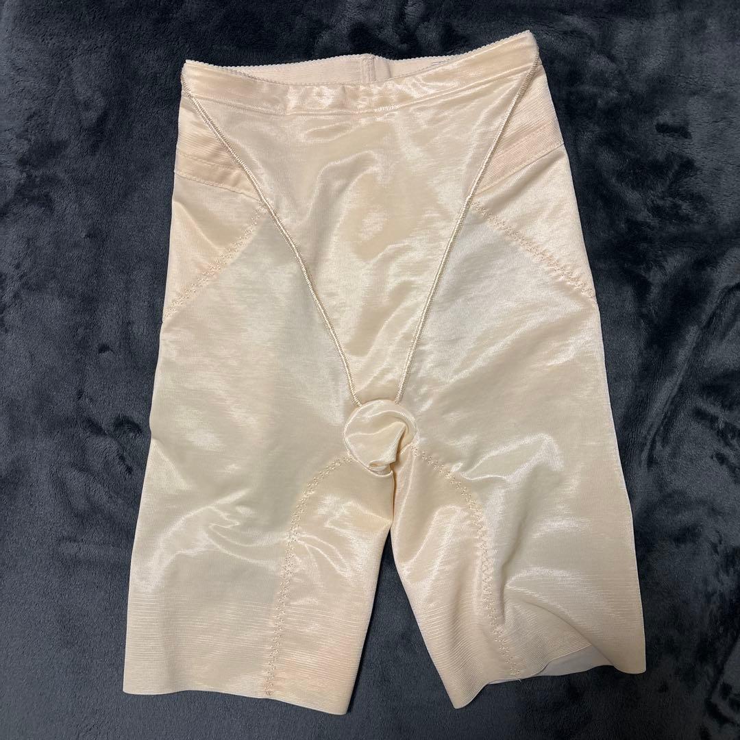 FOUR SIS&CO ブライダルインナー