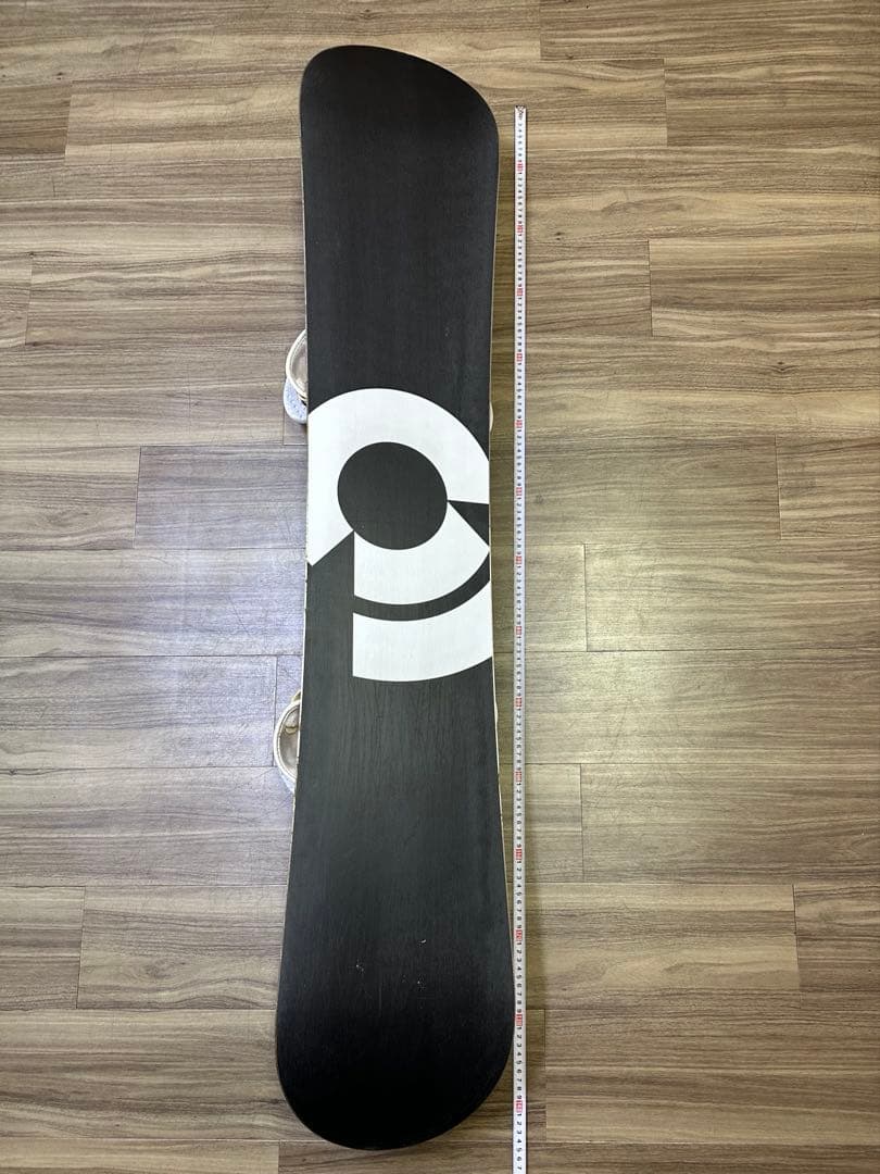 スノーボード 011Artistic143 ビンディングBurton sizeM