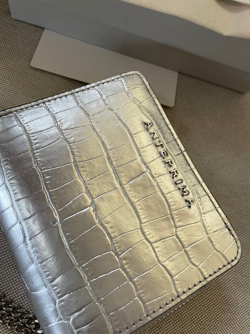 ANTEPIRMA シルバー 二つ折り財布