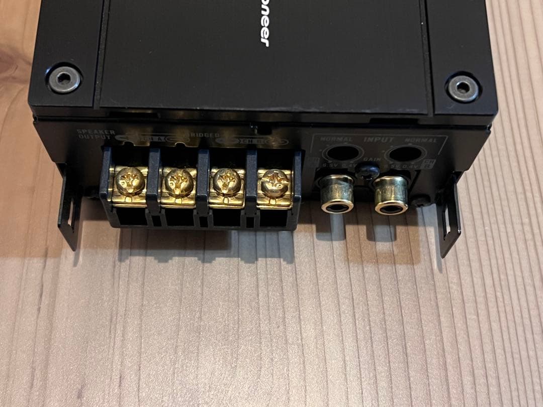 カロッツェリア　パイオニア　パワーアンプ PRS-D800