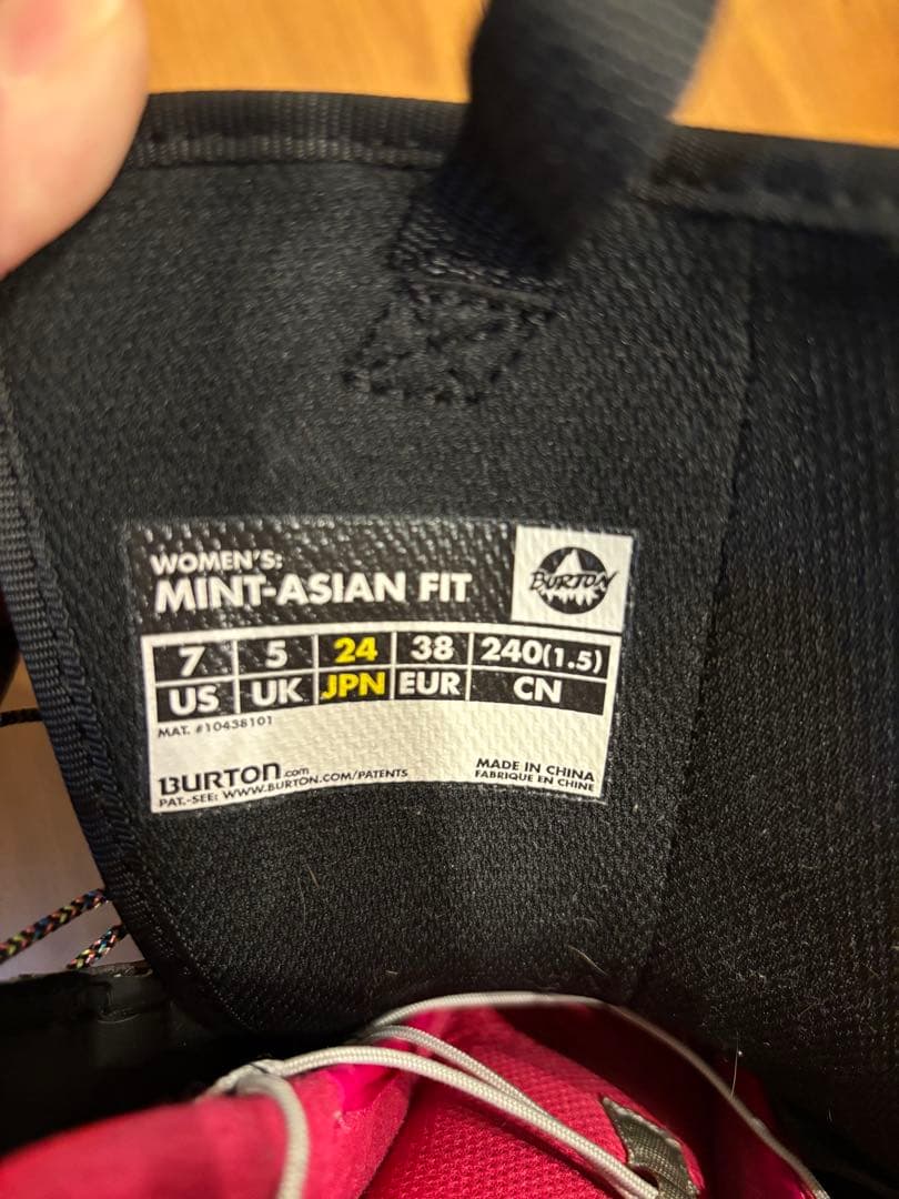 【お値下げ中✨】BURTONスノーボード　板 ビンディング　ブーツ　3点！