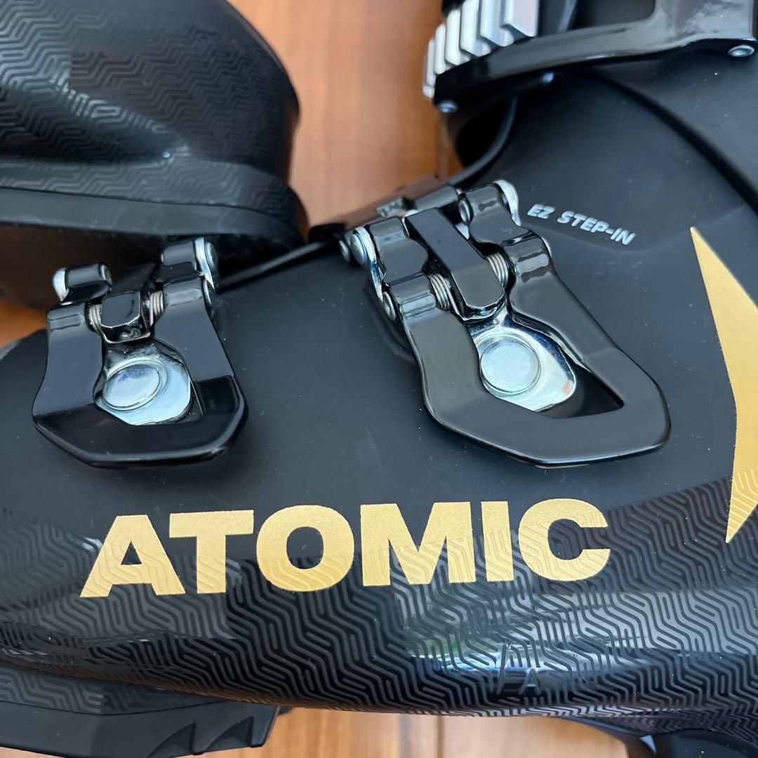 ATOMIC Hawx magnaスキーブーツ 女性用 ブラック