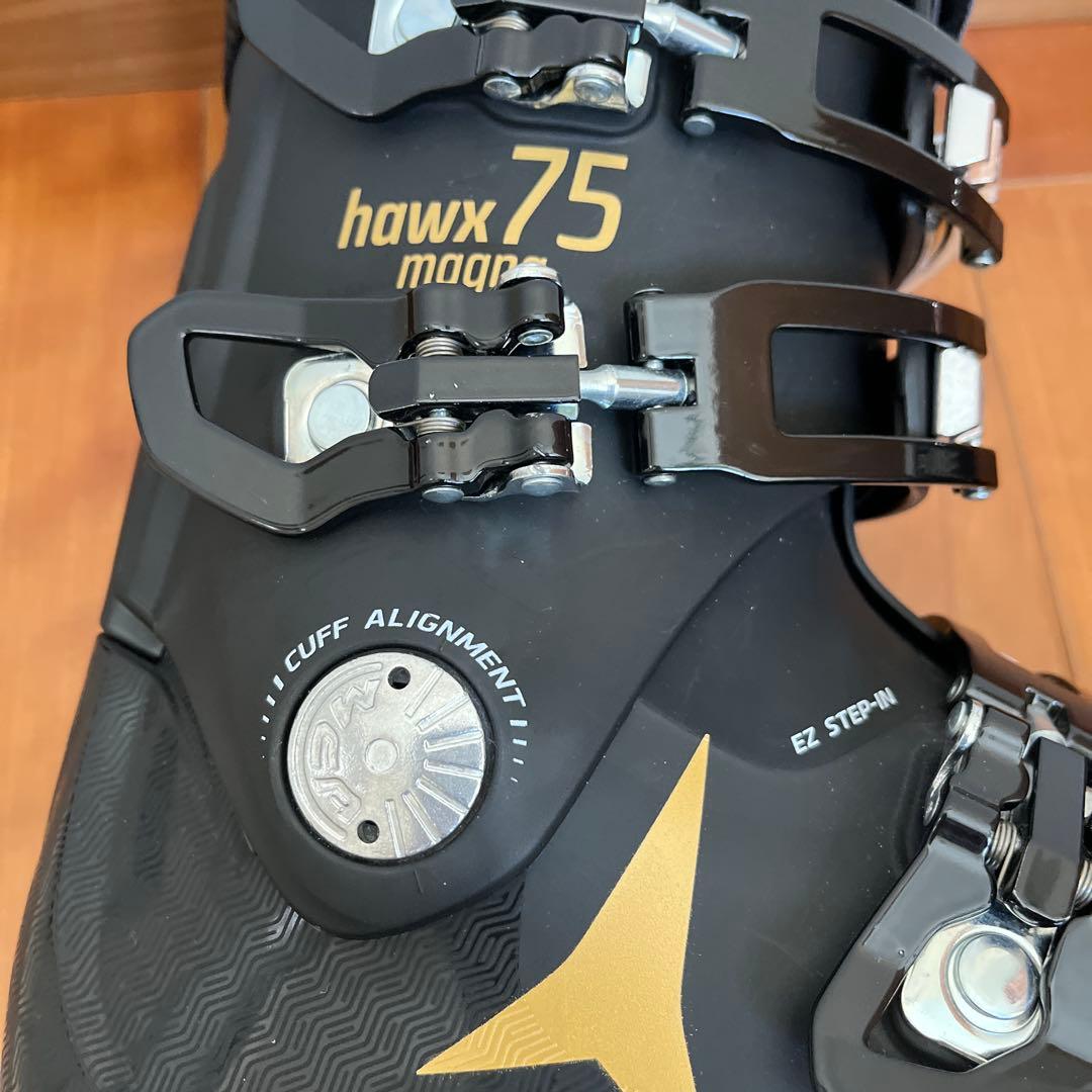 ATOMIC Hawx magnaスキーブーツ 女性用 ブラック