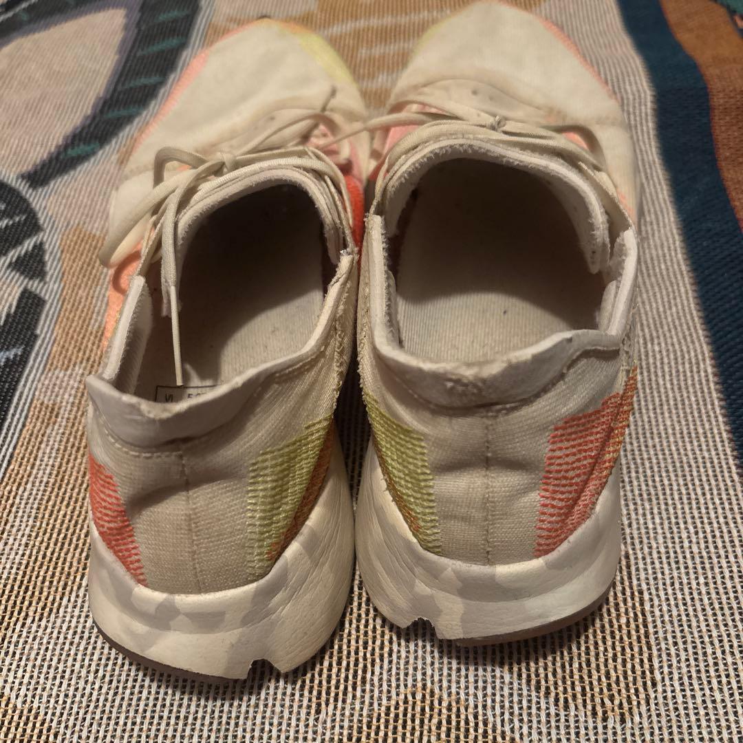 スパイク・シューズ adidas Adizero x Allbirds 2.94 KG CO2e