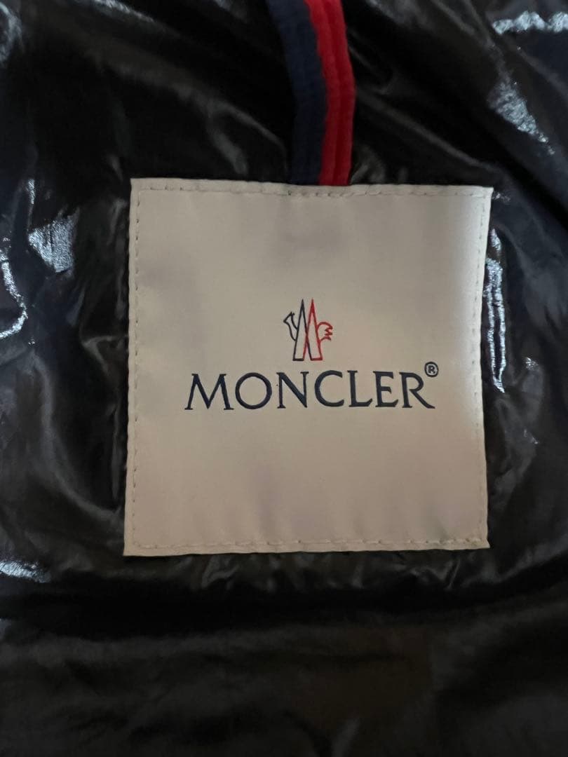 モンクレール　ブラック ダウンベストサイズ1
