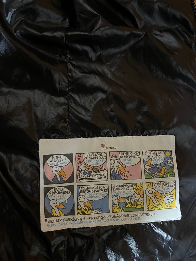 モンクレール　ブラック ダウンベストサイズ1
