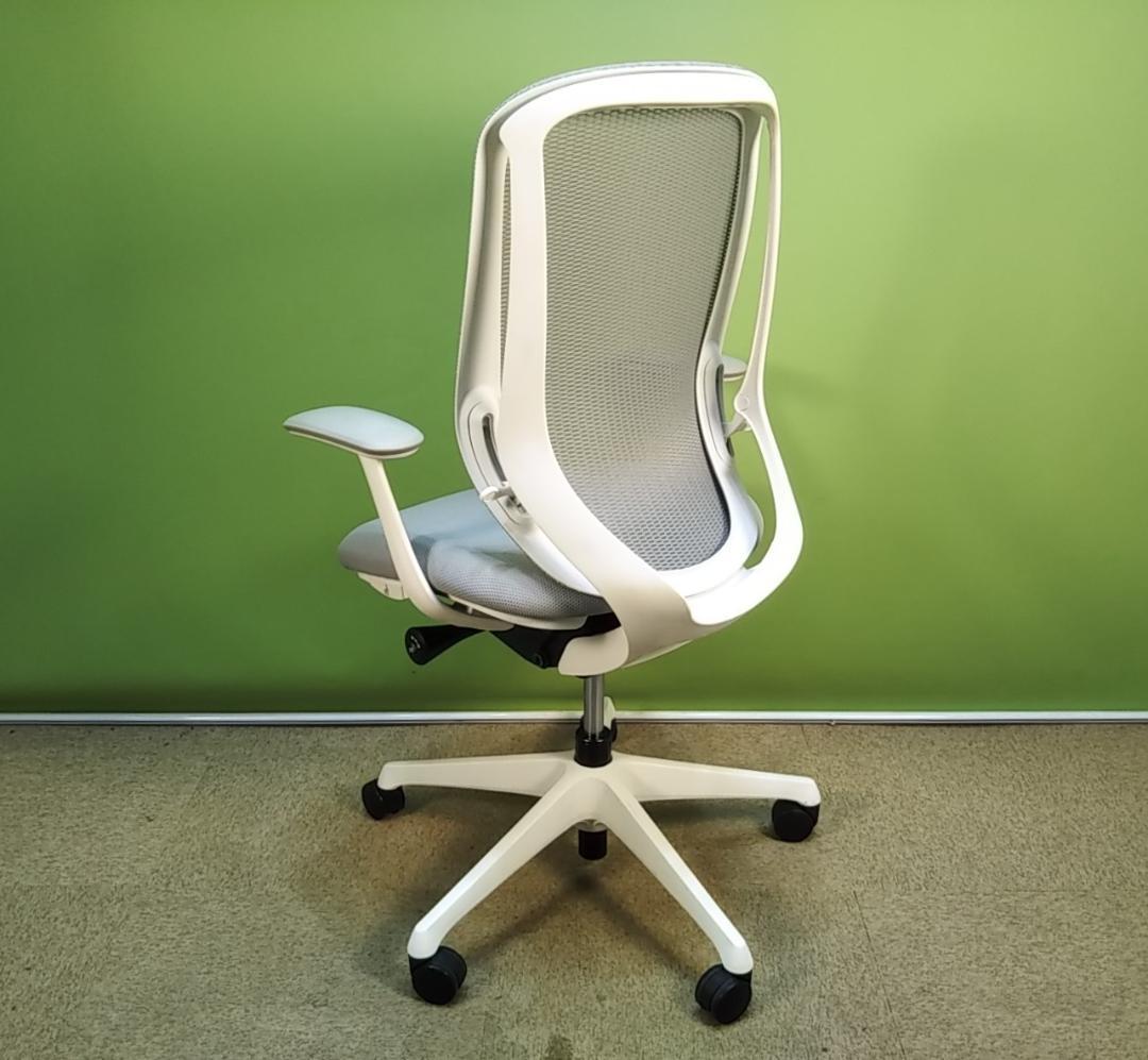 bl　オカムラ　シルフィーチェア　前傾機能　ハイバック　メッシュタイプ　中古