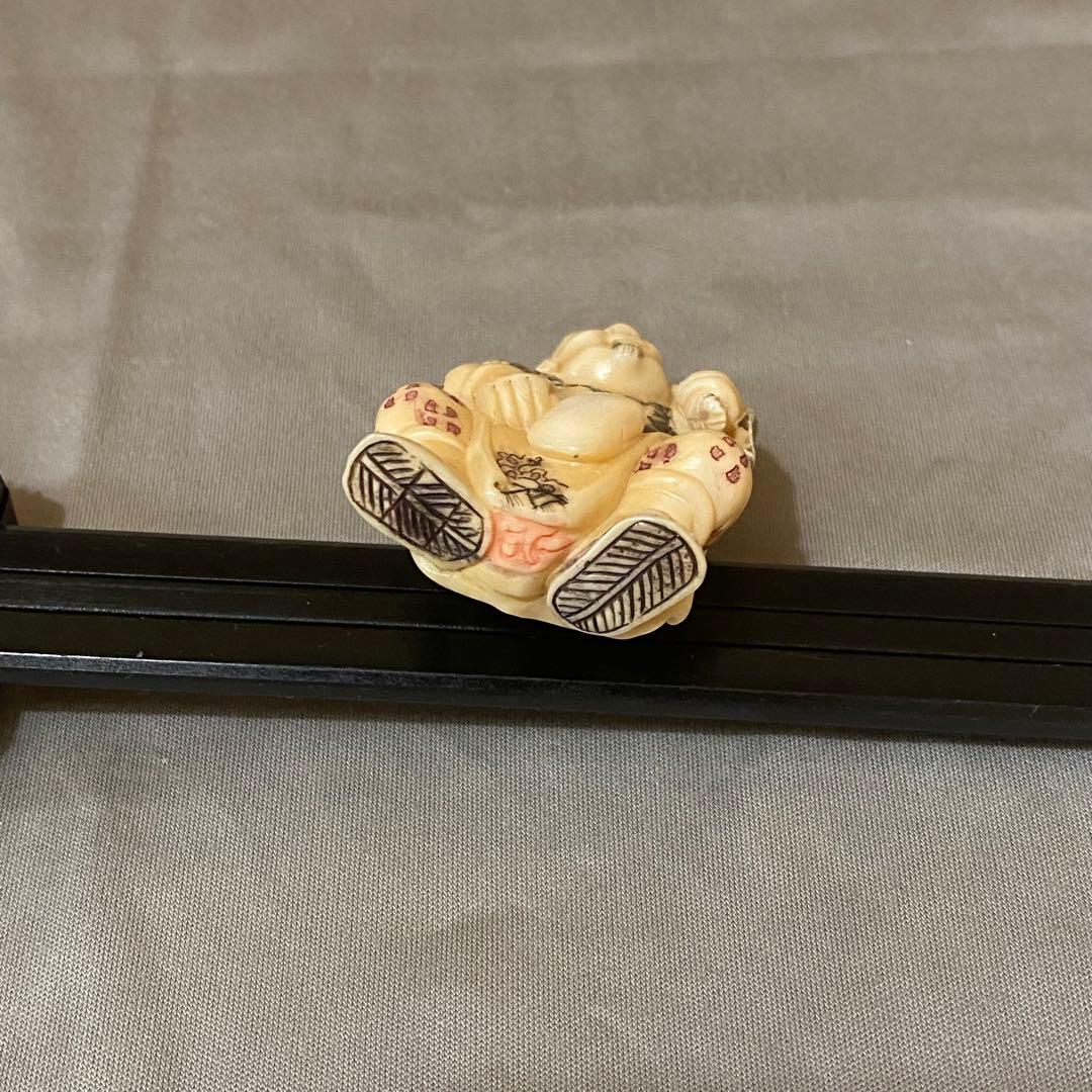 古美術 在銘 山口 カバ牙 根付 河馬 骨董 Netsuke 人物 彫刻③